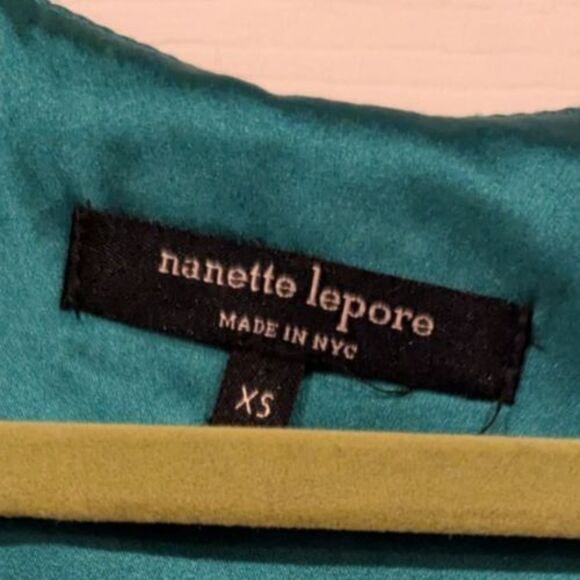 Nanette Lepore Teal V Neck Sleeveless Tank Top Made in NYC XS Silk Officewear - Picture 2 of 4